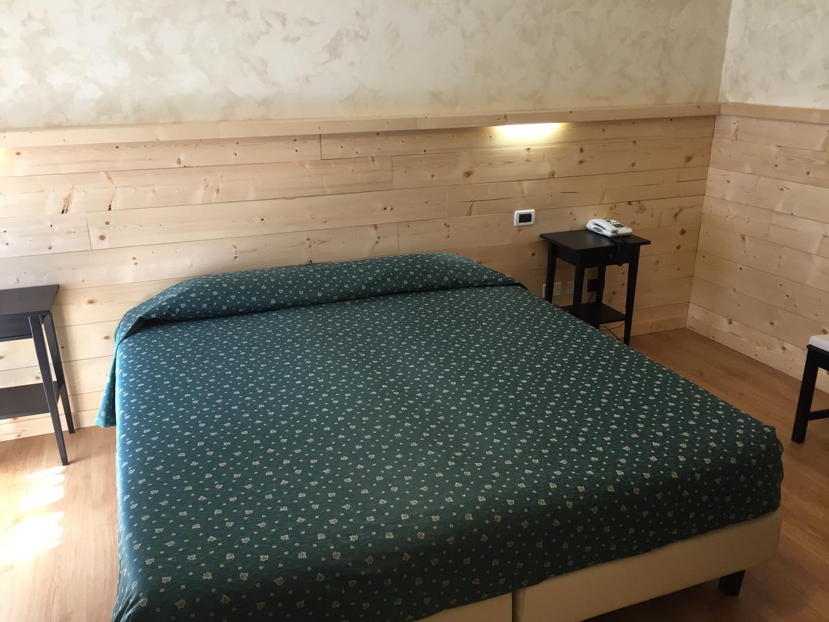 Al Garibaldino Hotel Posina Екстериор снимка